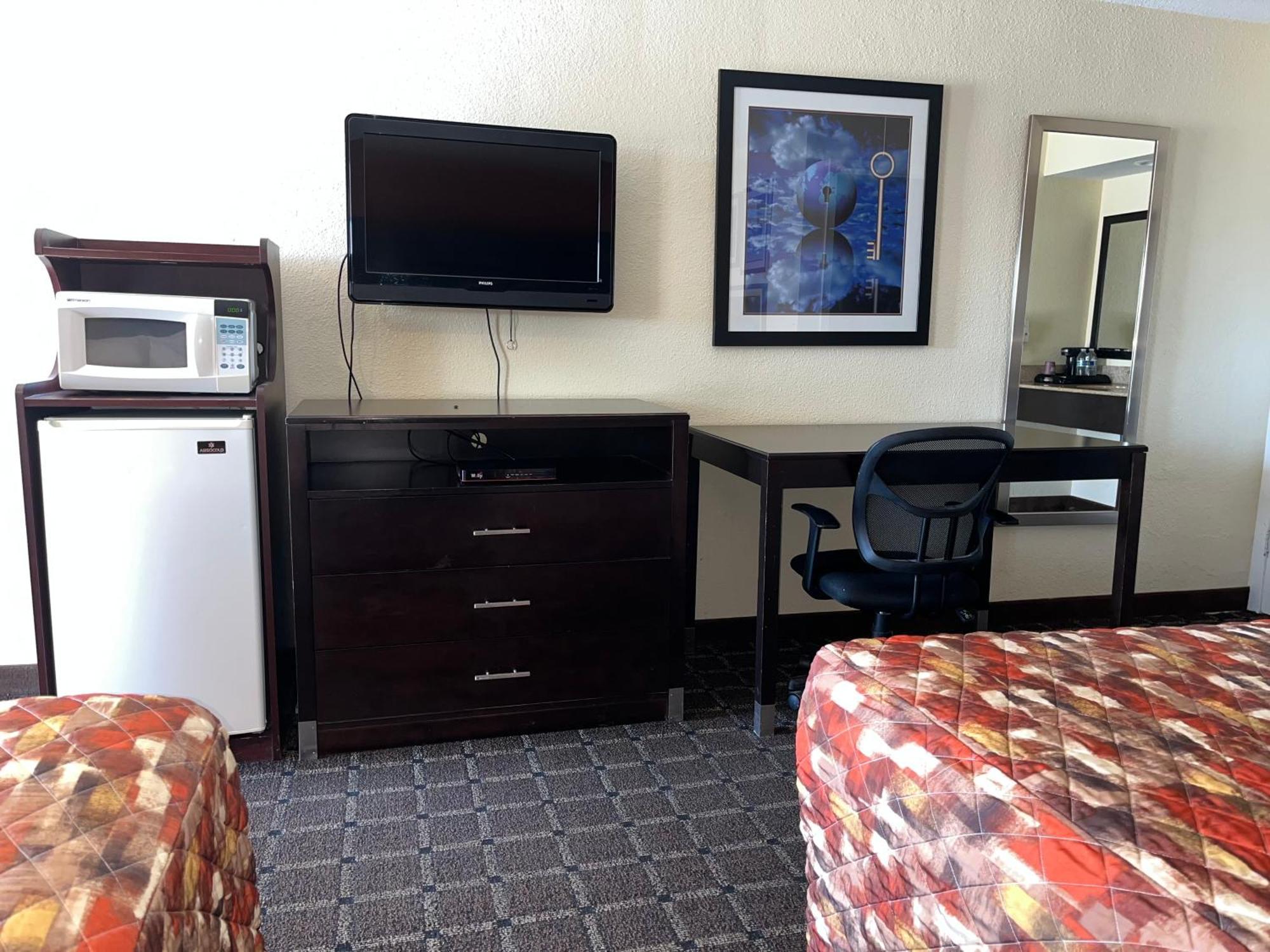 לייקוויו Oregon Trail Inn And Suites מראה חיצוני תמונה