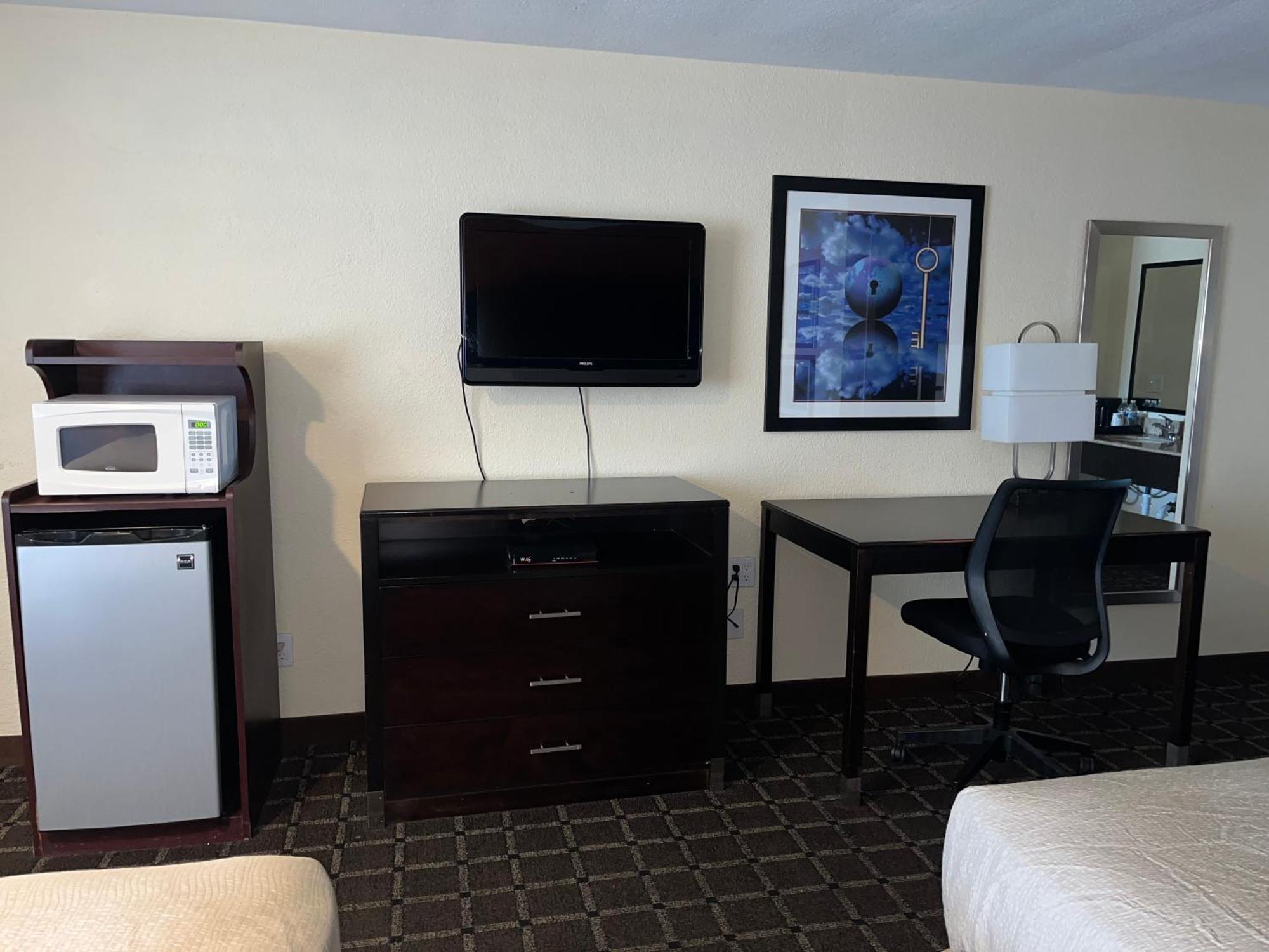 לייקוויו Oregon Trail Inn And Suites מראה חיצוני תמונה
